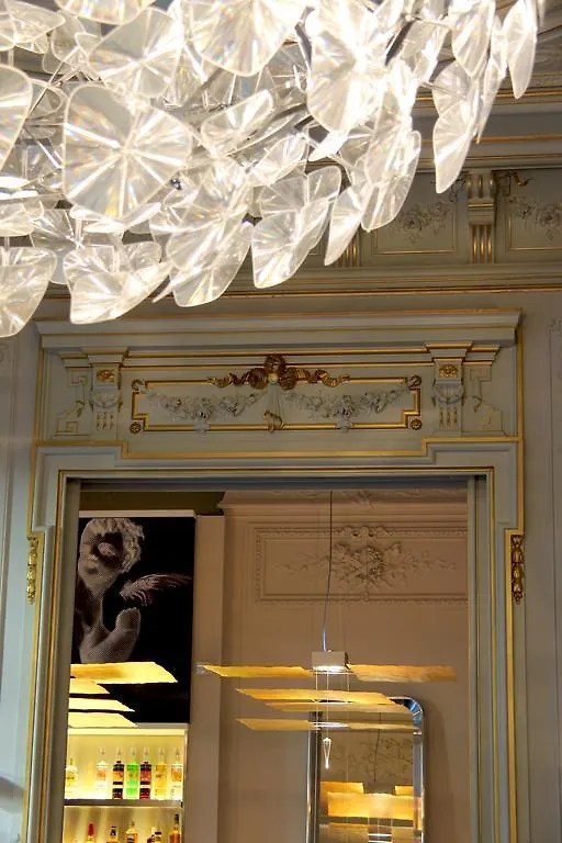*****  Hotel C2 Marseille France